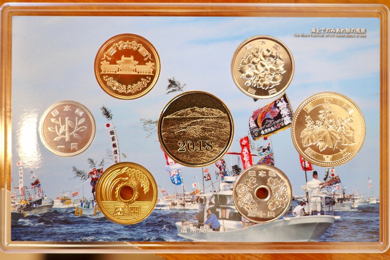 世界文化遺産貨幣セット「神宿る島」宗像・沖ノ島と関連遺産群 – 偲フ花