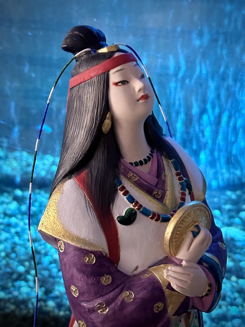 土鈴　川崎幸子作　博多人形　卑弥呼 川崎幸子作 卑弥呼 | 後藤博多人形株式会社
